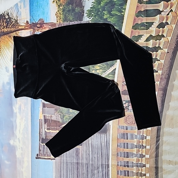 Spanx Black Velvet Pants Size Medium - Picture 1 of 7